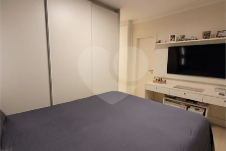 Apartamento à venda com 3 quartos, sendo 1 suíte,  em Vila Suissa, Mogi das Cruzes, SP