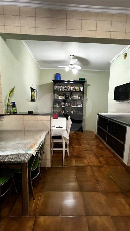 Sobrado à venda com 5 quartos em Campos Elíseos, Ribeirão Preto, SP