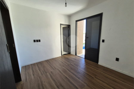 Casa à venda com 3 quartos, sendo 1 suíte, em Jardim Paraíso da Usina, Atibaia, SP