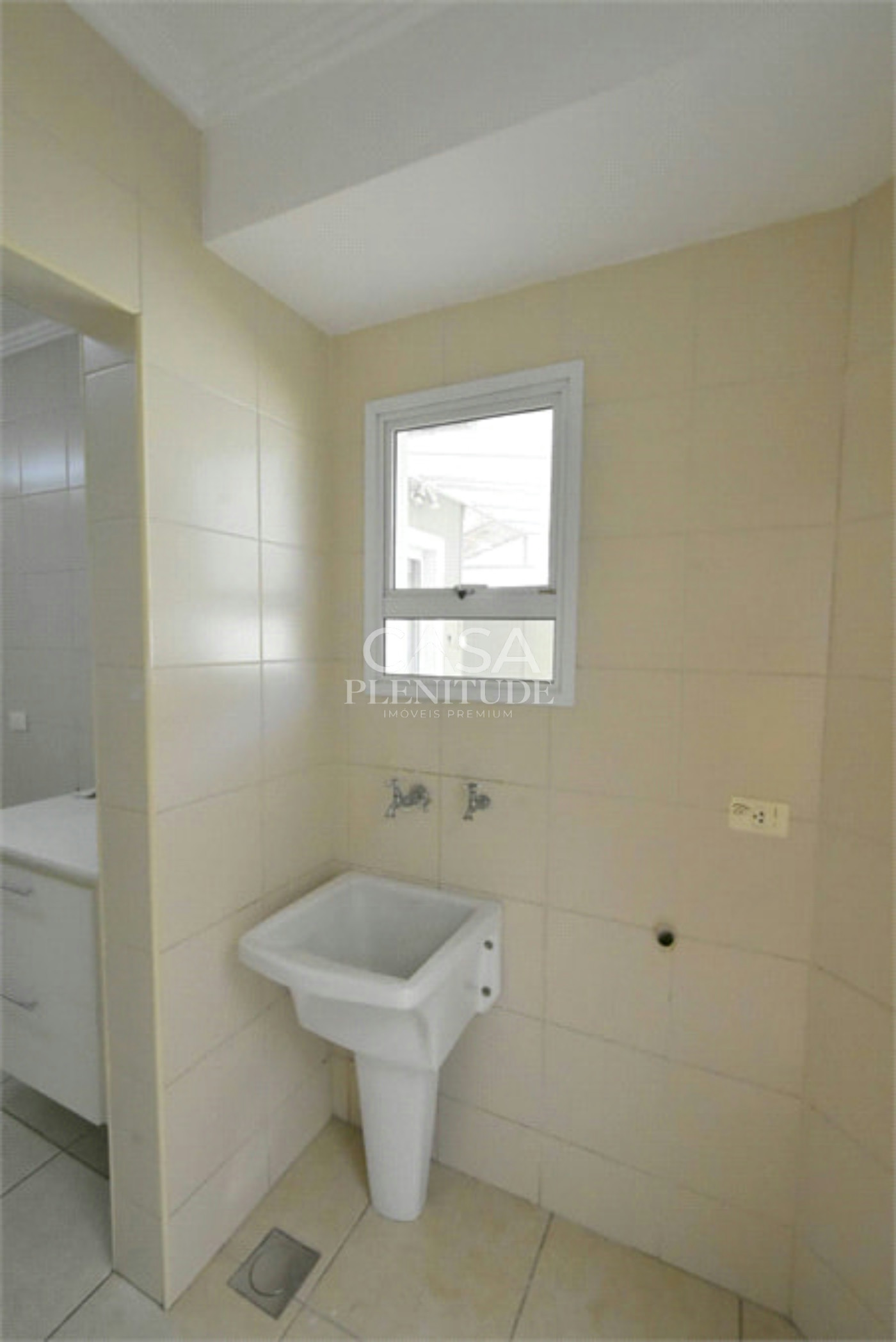 Sobrado à venda com 3 quartos, sendo 1 suíte, em Jardim Pagliato, Sorocaba, SP
