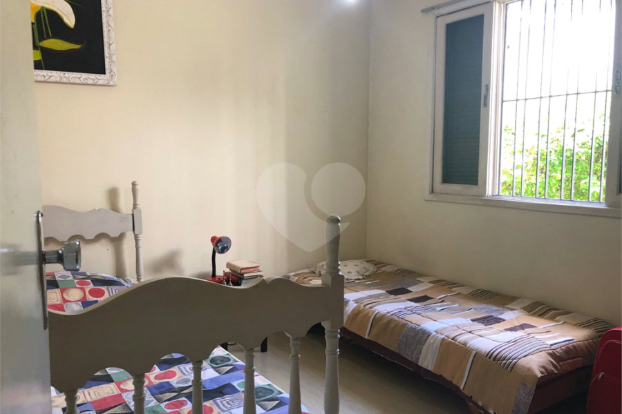 Sobrado à venda com 5 quartos, sendo 1 suíte,  em Jardim São Bento, São Paulo, SP