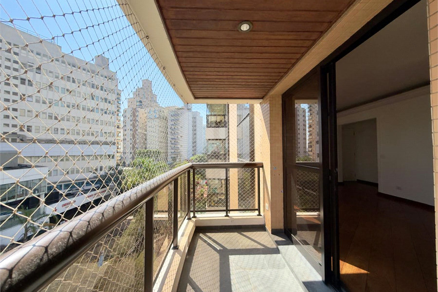 Apartamento à venda com 4 quartos, sendo 2 suítes, em Santana, São Paulo, SP