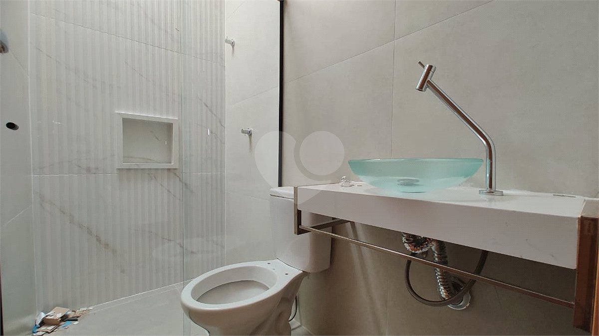 Casa de Vila à venda com 3 quartos, sendo 1 suíte,  em Éden, Sorocaba, SP
