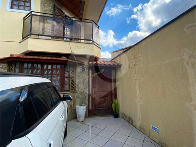 Sobrado à venda com 3 suítes em Jaçanã, São Paulo, SP
