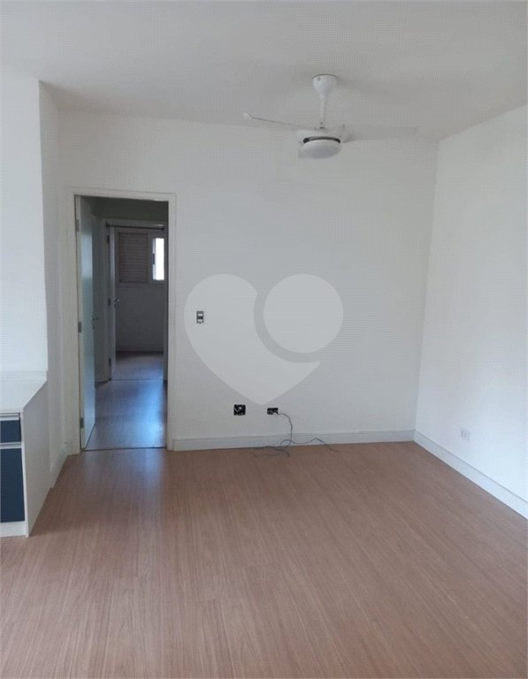 Apartamento à venda com 3 quartos, sendo 1 suíte,  em Vila Olímpia, São Paulo, SP