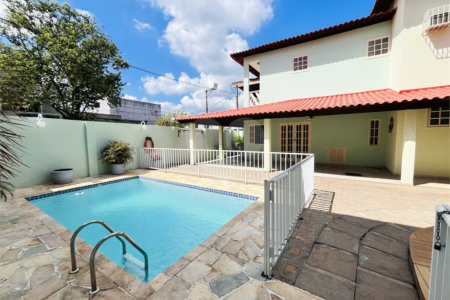 Casa à venda com 3 quartos, sendo 1 suíte, em Campo Grande, Rio de Janeiro, RJ
