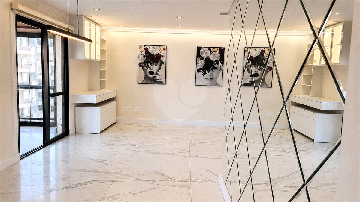 Apartamento à venda com 3 suítes em Santana, São Paulo, SP