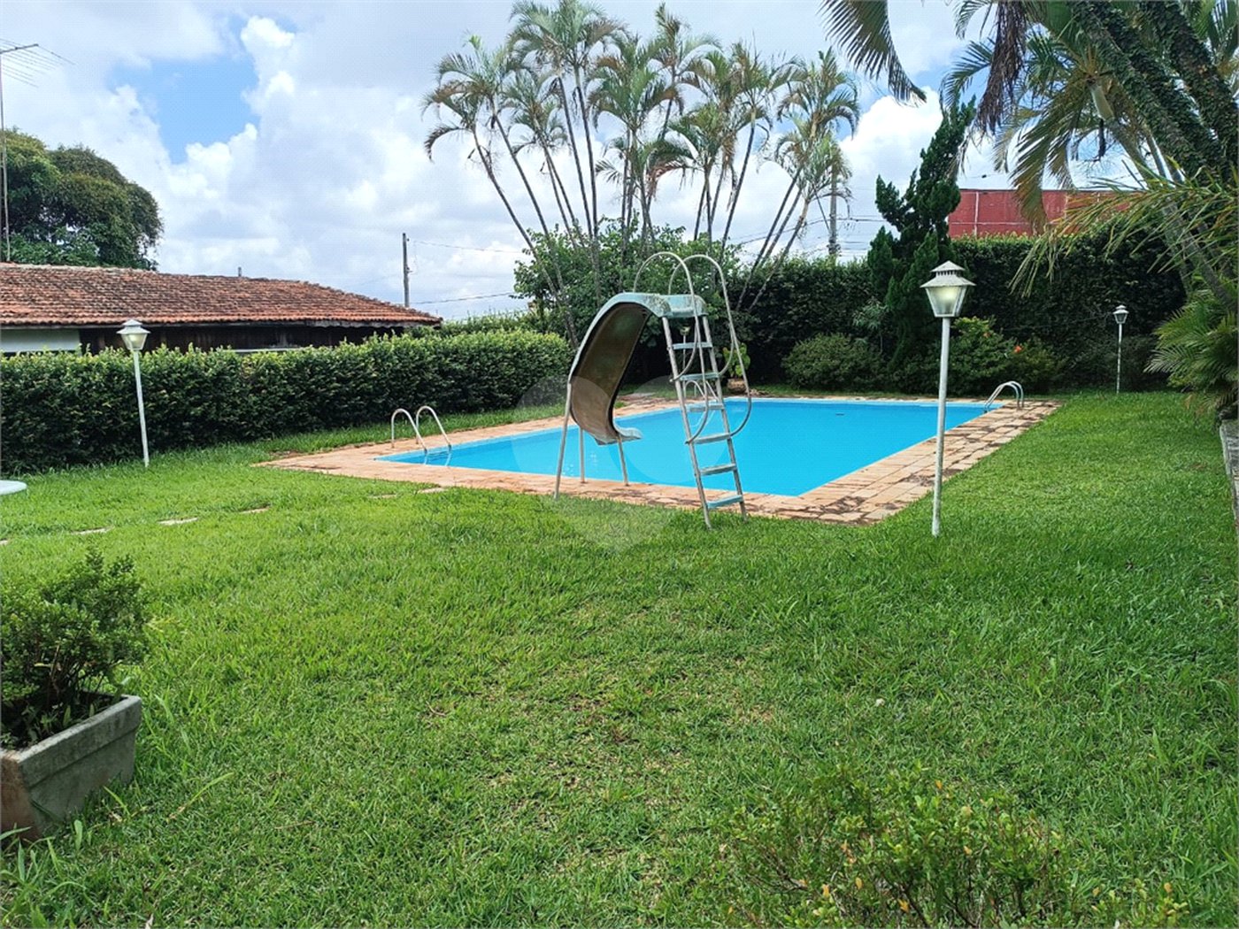 Casa à venda com 3 quartos em Vila Santa Rosália, São Roque, SP