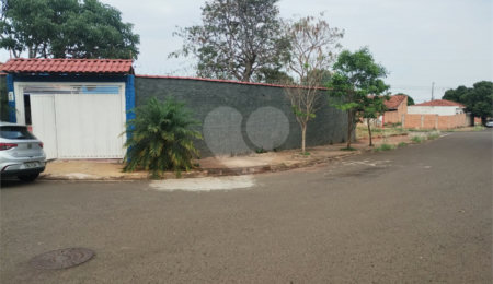 Casa à venda com 1 suíte em Jardim Victório Antônio de Santi II, Araraquara, SP