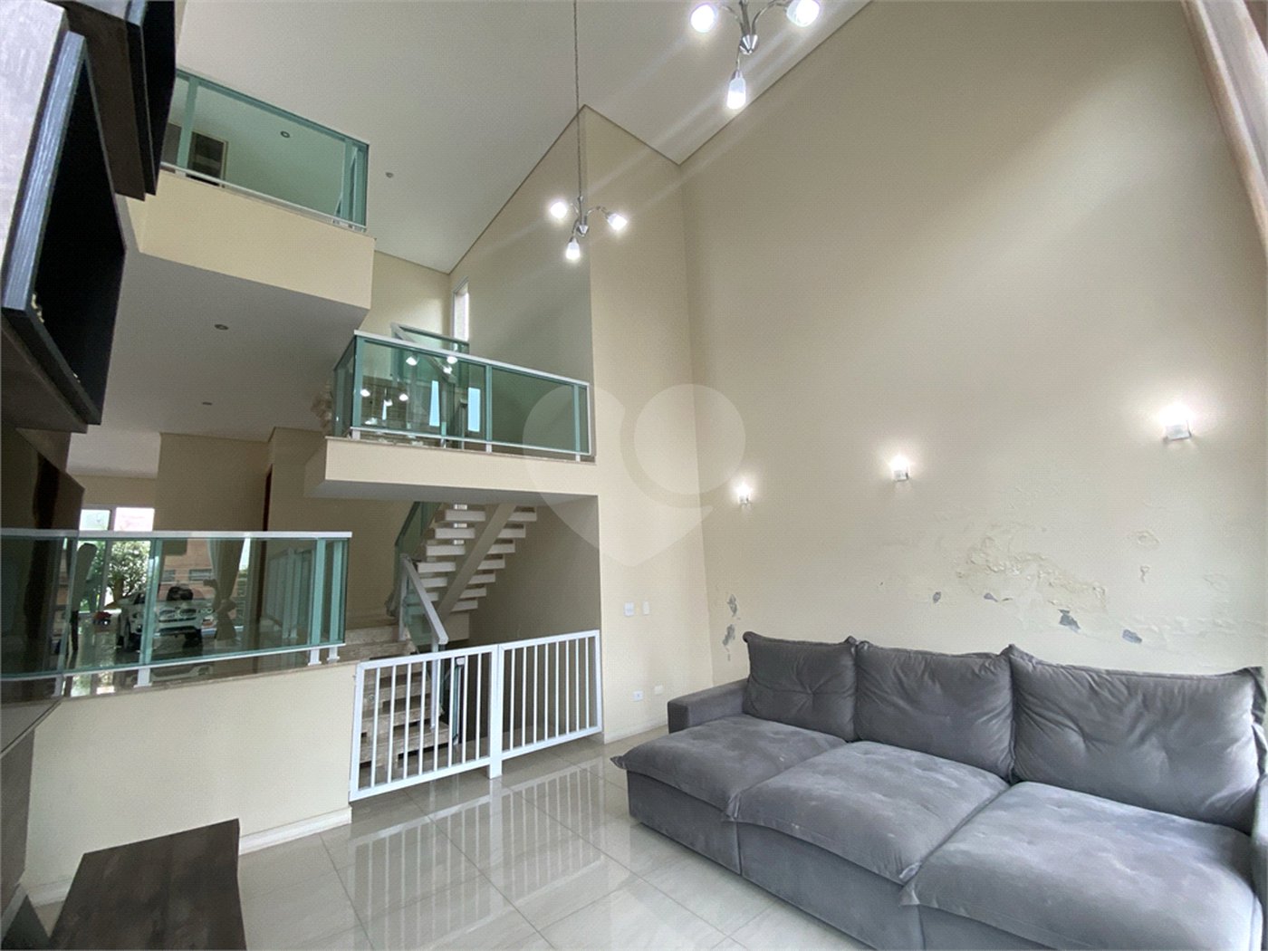 Sobrado à venda com 3 quartos, sendo 1 suíte,  em Jardim Vila Galvão, Guarulhos, SP