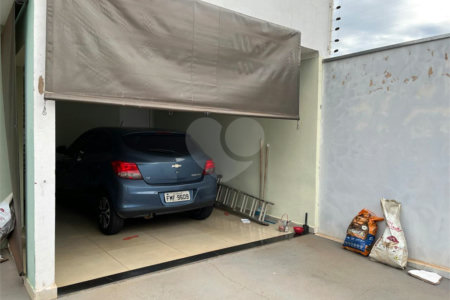 Casa à venda com 2 suítes em Cidade Jardim, Araraquara, SP