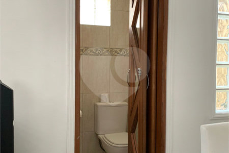 Casa à venda com 3 quartos, sendo 2 suítes,  no condomínio Residencial Jardins, São Bernardo do Campo - SP
