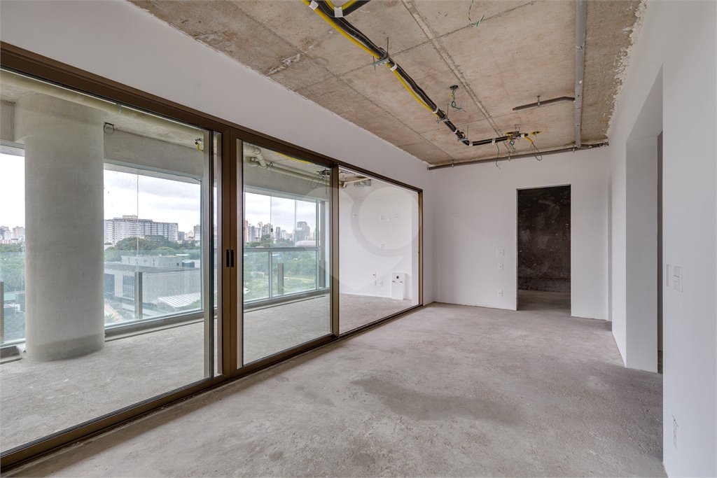 Apartamento à venda com 4 suítes em Moema, São Paulo, SP