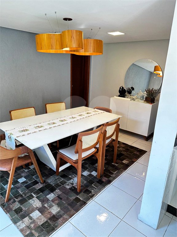 Casa à venda com 3 suítes no condomínio Belvedere II, Votorantim - SP