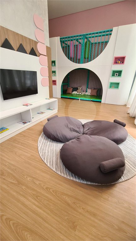 Charme, conforto e vista livre na Vila Clementino – 98 m² com pé-direito duplo!