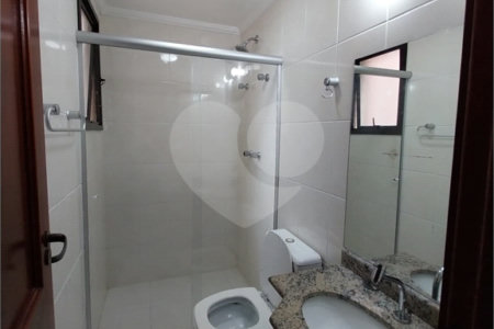 Apartamento à venda com 3 quartos, sendo 2 suítes,  em Vila Gilda, Santo André, SP