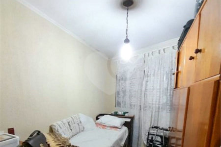 Sobrado à venda com 4 quartos em Vila Firmiano Pinto, São Paulo, SP