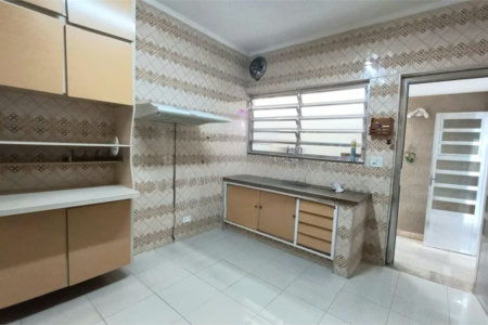 Casa à venda com 3 quartos, sendo 1 suíte, em Jardim Colombo, São Paulo, SP