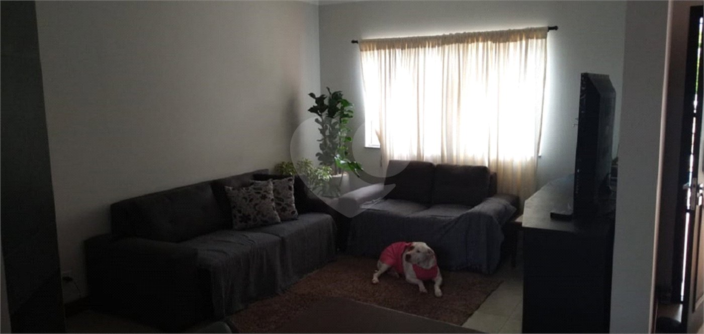 Sobrado à venda com 3 quartos, sendo 1 suíte,  em Retiro das Fontes, Atibaia, SP