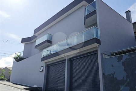 Casa à venda com 3 quartos, sendo 1 suíte,  em Residencial Colinas, Mogi das Cruzes, SP