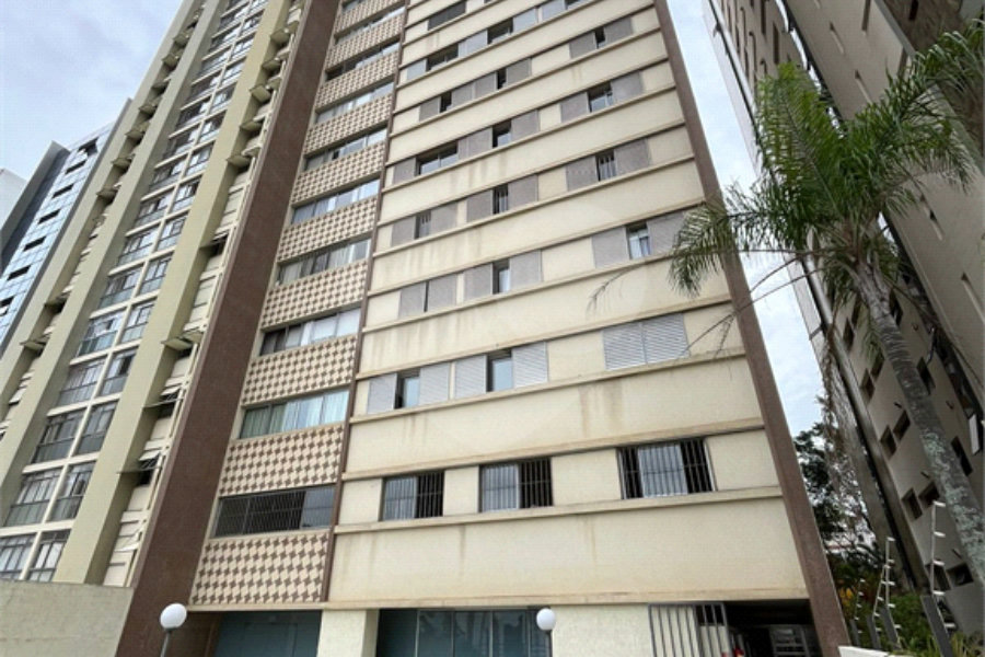 Apartamento à venda com 3 quartos, sendo 1 suíte, em Santana, São Paulo, SP
