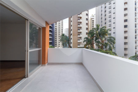 Apartamento à venda com 4 quartos, sendo 2 suítes, em Brooklin, São Paulo, SP