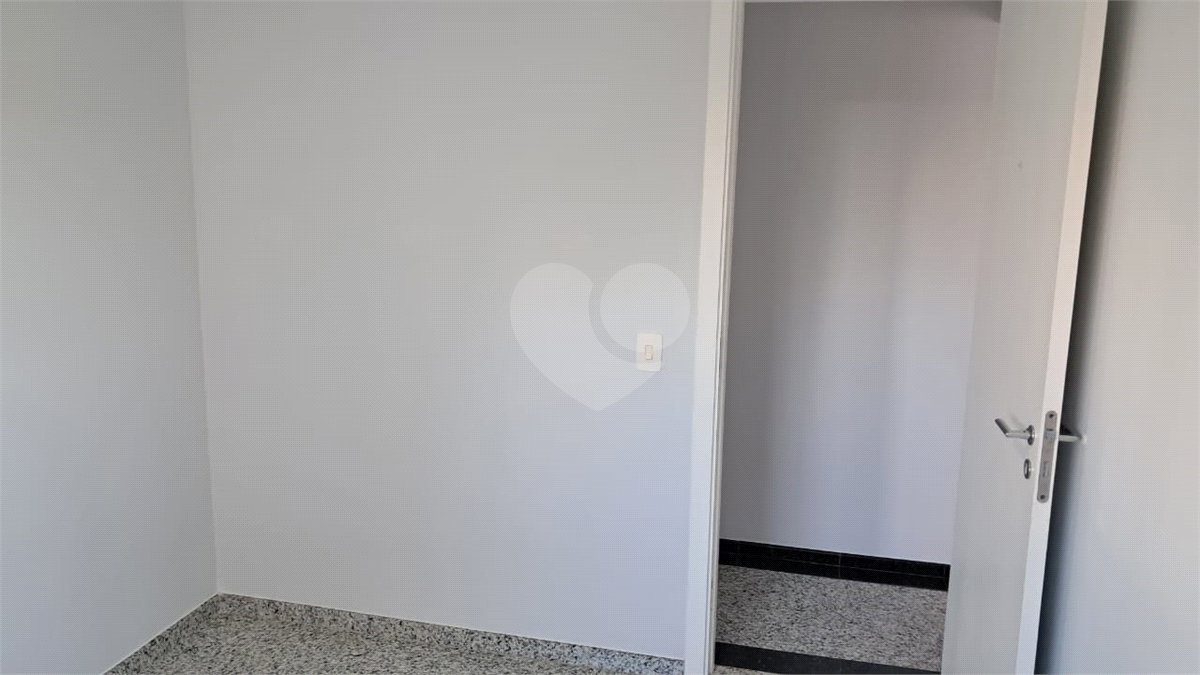 Apartamento para alugar com 3 quartos, sendo 2 suítes, em Jardim Marajoara, São Paulo, SP