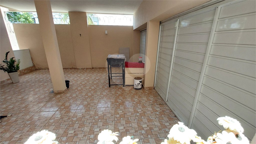 Casa à venda com 4 quartos, sendo 2 suítes, no condomínio Vivendas do Mendanha, Rio de Janeiro - RJ