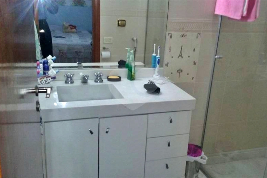 Sobrado à venda com 6 quartos, sendo 4 suítes, em Tremembé, São Paulo, SP