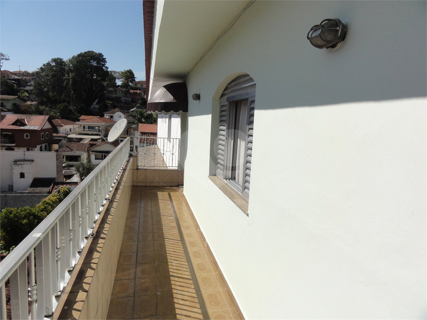 Sobrado à venda com 6 quartos, sendo 4 suítes, em Tremembé, São Paulo, SP