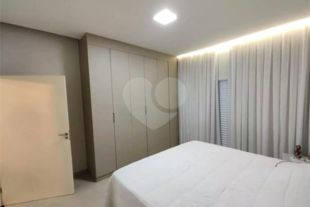 Casa à venda com 2 suítes no condomínio Parque Imperial, Salto - SP