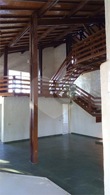 Casa à venda com 3 quartos, sendo 2 suítes, no condomínio Gleba II, Mairiporã - SP