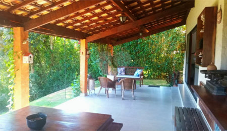 Casa à venda com 3 suítes no condomínio Vale da Santa Fé, Vinhedo - SP