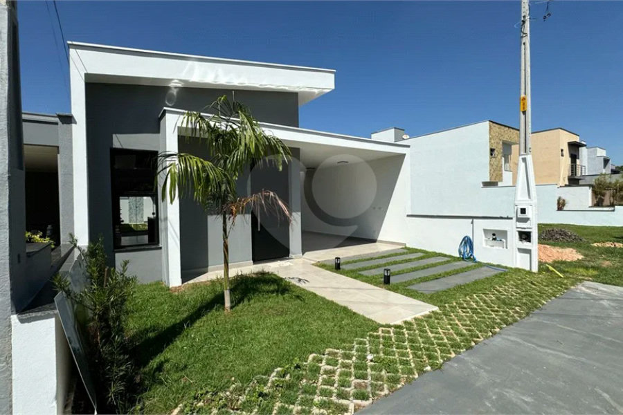 Casa à venda no Condominio Clotilde Brossi no Bairro Água Branca em Piracicaba/SP.