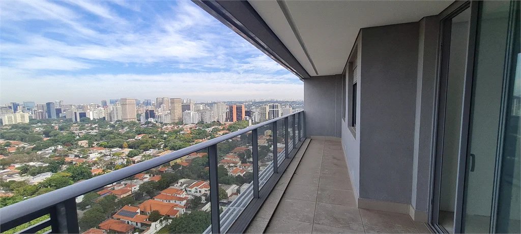 Apartamento à venda com 2 quartos, sendo 1 suíte, em Pinheiros, São Paulo, SP