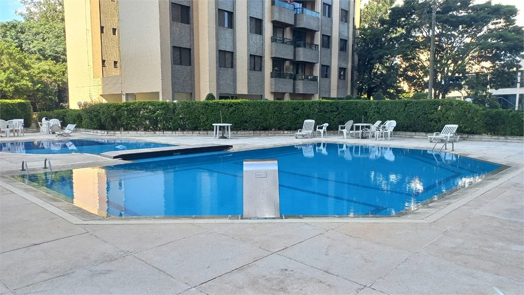 Apartamento à venda com 3 quartos, sendo 1 suíte, em Vila Indiana, São Paulo, SP
