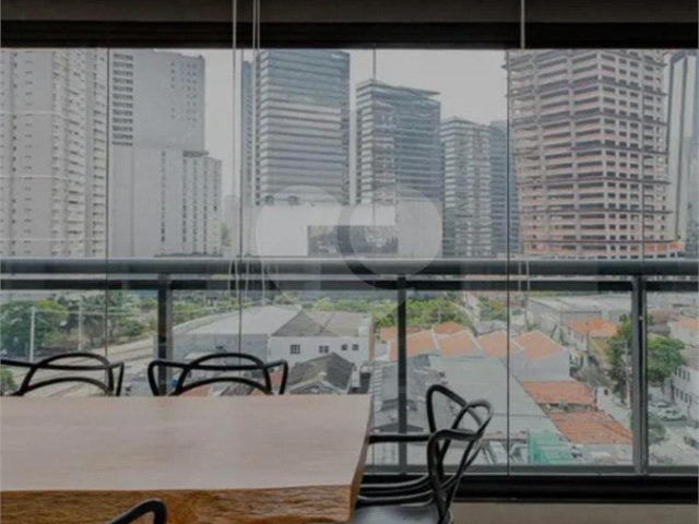 Apartamento à venda com 2 quartos, sendo 1 suíte,  em Chácara Santo Antônio, São Paulo, SP