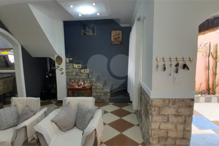 Casa à venda com 5 quartos, sendo 2 suítes, em Campo Grande, Rio de Janeiro, RJ