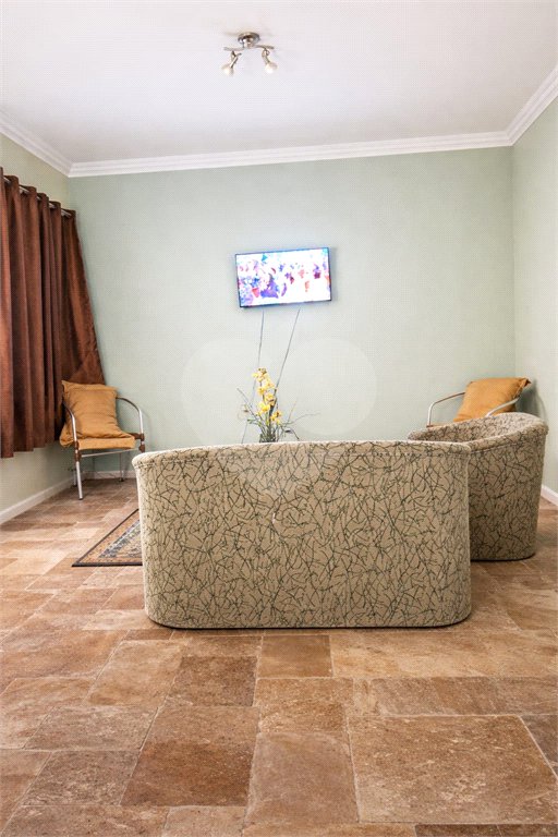 Casa à venda com 3 suítes em Jardim Leonor, São Paulo, SP
