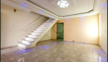 Sobrado à venda com 3 quartos em Vila Carrão, São Paulo, SP