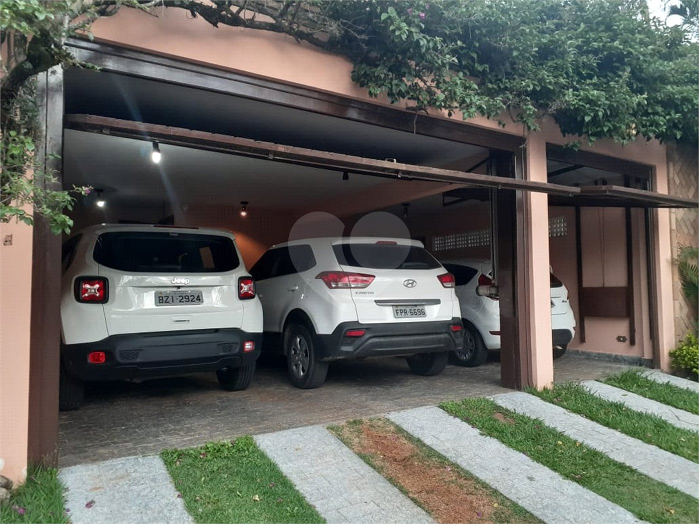 Casa com 4 dorms, Jardim Paulista, Atibaia