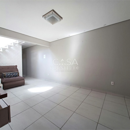 Sobrado à venda com 3 quartos em Jardim Brasilândia, Sorocaba, SP