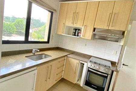 Apartamento à venda com 3 quartos, sendo 1 suíte,  em Vila Andrade, São Paulo, SP