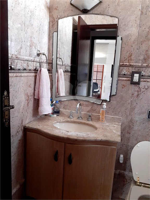 Sobrado à venda com 3 quartos, sendo 1 suíte,  em Vila Guilherme, São Paulo, SP
