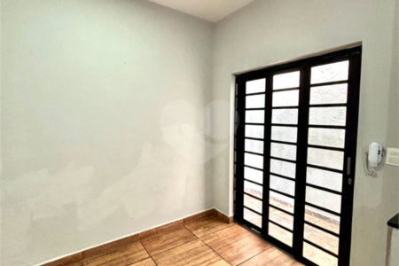 Casa à venda com 3 quartos, sendo 1 suíte, em Jardim Tropical, Sorocaba, SP