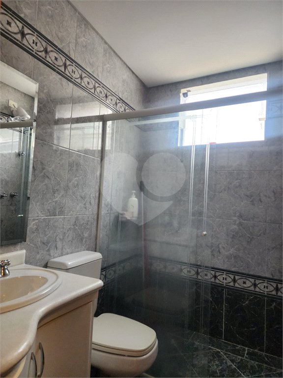 Sobrado à venda com 3 quartos, sendo 1 suíte, em Vila Paulicéia, São Paulo, SP