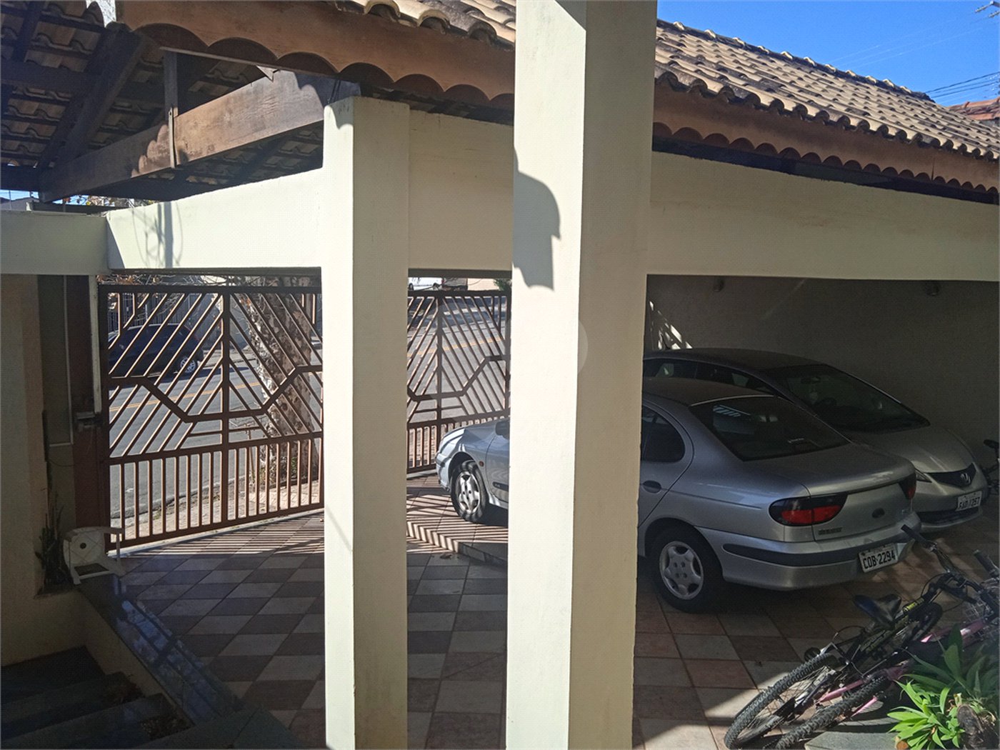 Casa à venda com 8 quartos, sendo 3 suítes, em Jardim Terceiro Centenário, Atibaia, SP