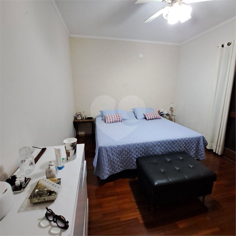 Sobrado à venda com 4 quartos, sendo 2 suítes, em Vila José Bonifácio, Araraquara, SP