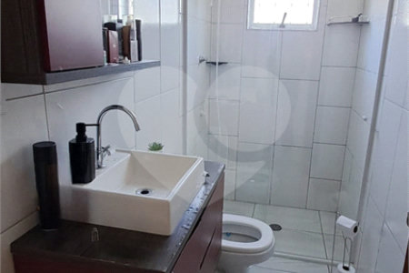 Casa à venda com 2 quartos em Vila Lavínia, Mogi das Cruzes, SP