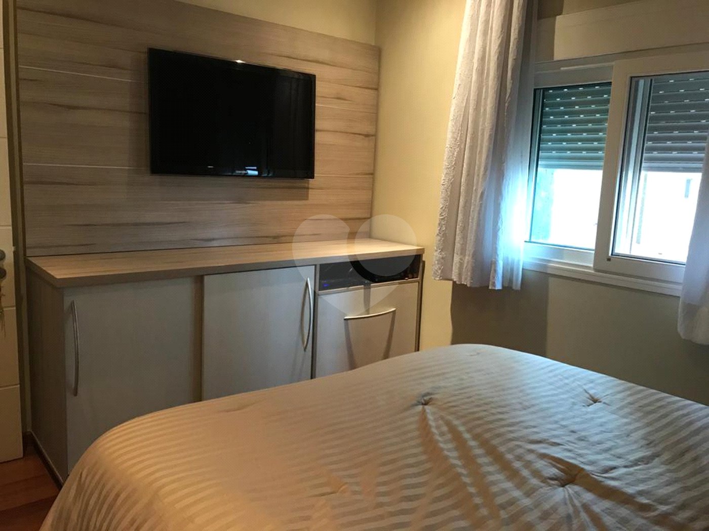 Casa à venda com 2 suítes no condomínio Vilagio Viccino, São Paulo - SP